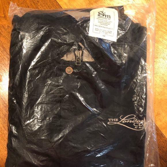 Vintage Las Vegas Aladdin Casino Rain Jacket NWT - Picture 1 of 3